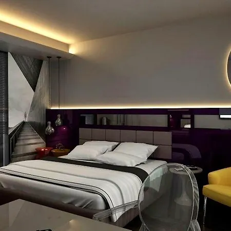 Mirage Palm (adults Only)